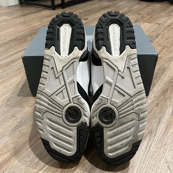 New Balance 550 ‘White Black’ - Picture 3 of 5